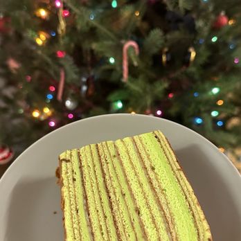 Apollo Bakery - Pandan honey cake - Bakeries Near Me - Flushing, New York
