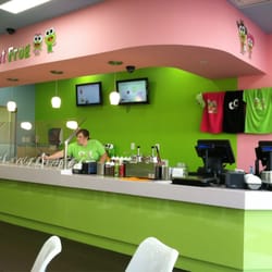 sweetFrog Premium Frozen Yogurt - Yummy goodness!!