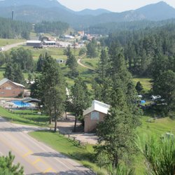 Black Hills Cabins and Motel at Quail's Crossing