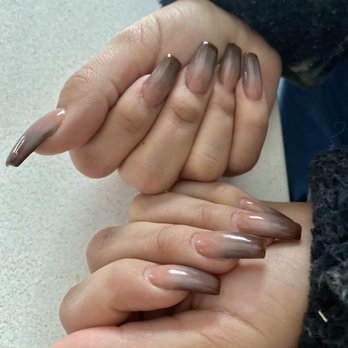 J-NAILS - Brown Ombré by Kim - Nail Salons Near Me - Red Wing, Minnesota