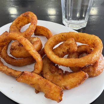 Bea Bea's - Onion rings. $7.50 - Coffee & Tea Near Me - Burbank, California Bea Bea's - Onion rings. $7.50 - Coffee & Tea Near Me - Burbank, California