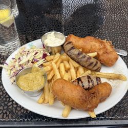 The Cellar Pub - Surf and turf - excellent!