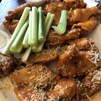 Anchor Bar - Garlic wings and regular mild wings - Chicken Wings Near Me - Buffalo, New York Anchor Bar - Garlic wings and regular mild wings - Chicken Wings Near Me - Buffalo, New York