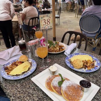 Jeannine's Bakery & Restaurant - Party of 4 - Coffee & Tea Near Me - Santa Barbara, California