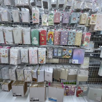 Daiso - Stationary - Department Stores Near Me - Miami Gardens, Florida