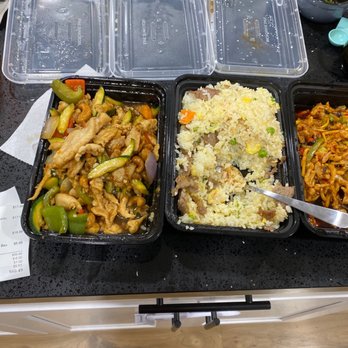 Cafe Wang - Cashew chicken, beef fried rice, and garlic Shredded Pork with Garlic Sauce - Dim Sum Near Me - La Verne, California Cafe Wang - Cashew chicken, beef fried rice, and garlic Shredded Pork with Garlic Sauce - Dim Sum Near Me - La Verne, California