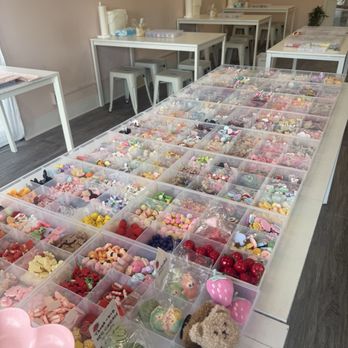 Pinku DIY Studio - So many charms - Arts & Crafts Near Me - Los Angeles, California Pinku DIY Studio - So many charms - Arts & Crafts Near Me - Los Angeles, California