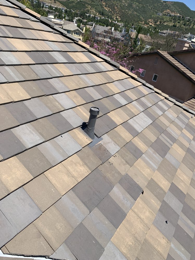 Slide of Cortez Roofing Services