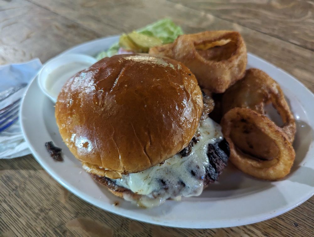 PLEASANTON SUNSHINE SALOON Updated August 2024 131 Photos & 313