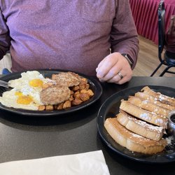 Spring Mlls Diner - My hubby's meal of sunny side up eggs, sausage, patties, frozen breakfast, potatoes, and a side of French toast.