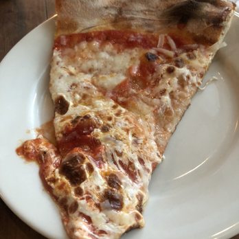 Lucali - Pizza Near Me - Brooklyn, New York