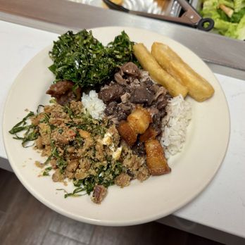Obutekim - A plate from the lunch buffet - Steakhouses Near Me - Kirkland, Washington