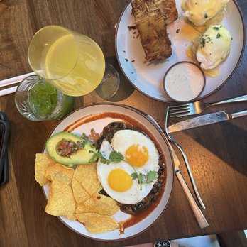 Yardbird - Crab Cake Benedict, Braised Short Rib Huevos Rancheros - Southern Near Me - Dallas, Texas Yardbird - Crab Cake Benedict, Braised Short Rib Huevos Rancheros - Southern Near Me - Dallas, Texas