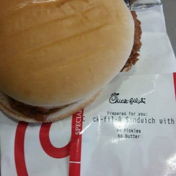 Chick-fil-A - Amazing! Chicken sandwich.  Melts in your mouth. - Fast Food Near Me - Reston, Virginia