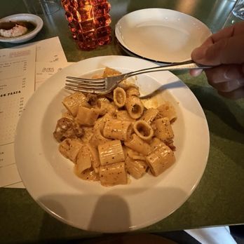 Mano A Mano - Carbonara - Italian Near Me - Chicago, Illinois Mano A Mano - Carbonara - Italian Near Me - Chicago, Illinois