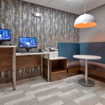 Hampton Inn Norfolk - Business Center - Hotels Near Me - Norfolk, Nebraska Hampton Inn Norfolk - Business Center - Hotels Near Me - Norfolk, Nebraska