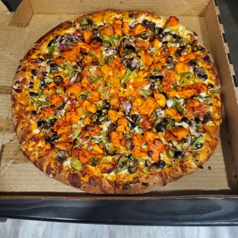 5Star Pizza - Chicken tika masala pizza - Pizza Near Me - Visalia, California