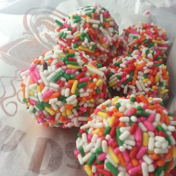 Dad's Donuts & Bakery - Donuts Near Me - Burbank, California Dad's Donuts & Bakery - Donuts Near Me - Burbank, California