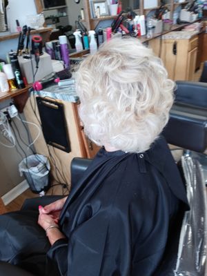 Highlights and color, hair style, hair cut for man’s and women’s 
This is full service salon 
Family hair salon - Welcome to perfect touch Beauty Salon for service 
This is a great place for family hair color, hair cut 

Full service salon