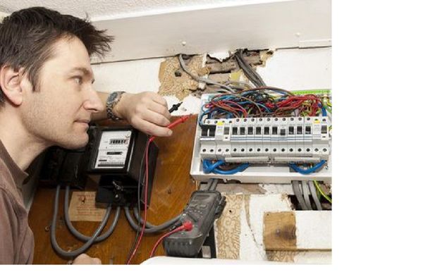Zoom Electricians Camarillo Logo