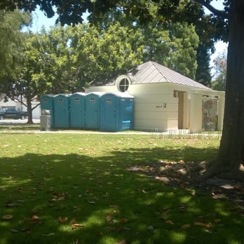 Spreckels Park - Restrooms - Parks Near Me - Coronado, California