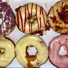 Row 1: Blueberry pancake, lemon and raspberry, maple bacon Row 2: Lemon, lemon, strawberry Row 1: Blueberry pancake, lemon and raspberry, maple bacon Row 2: Lemon, lemon, strawberry