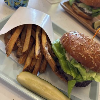 Cook's Burger Bar - Burgers Near Me - Williamsburg, Virginia Cook's Burger Bar - Burgers Near Me - Williamsburg, Virginia