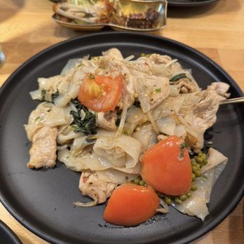 Manaao - "Drunken Noodle" Pad Kee Mao - Thai Near Me - Tustin, California
