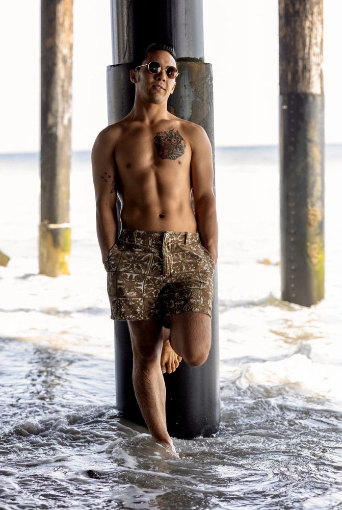 Bare Body Sugar & Tan Logo