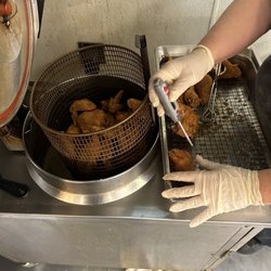 Foltz Store - Fresh fried chicken!!!
