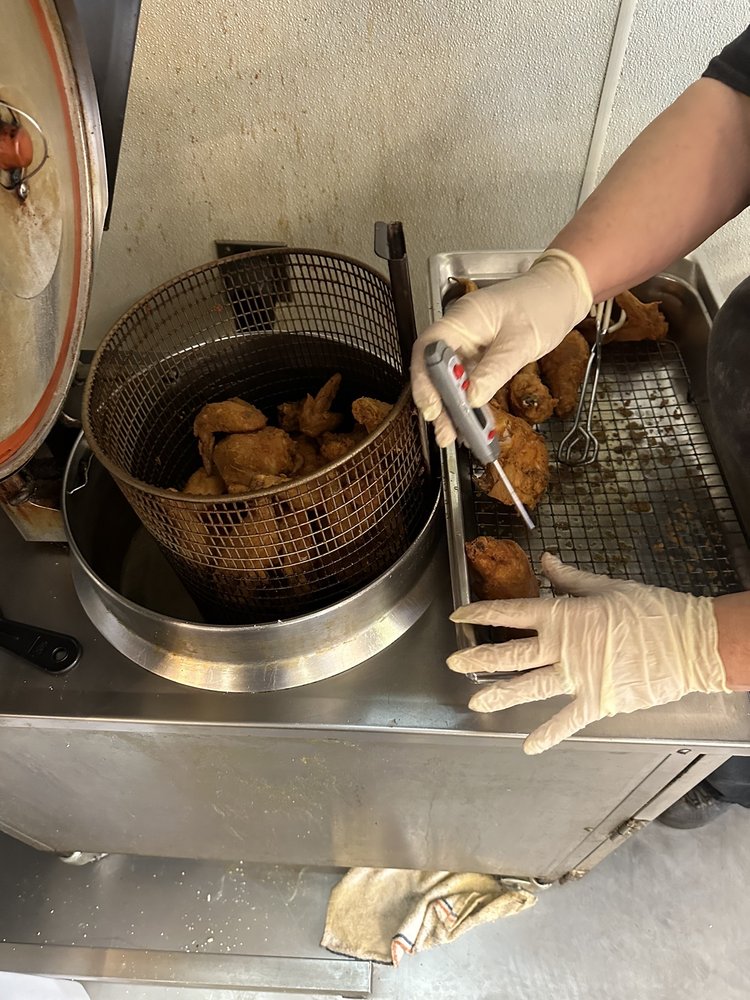 FOLTZ STORE Updated October 2024 13583 Old Valley Pike, Edinburg