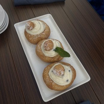 Hash Kitchen - Cannoli Donuts - Breakfast & Brunch Near Me - Pearland, Texas Hash Kitchen - Cannoli Donuts - Breakfast & Brunch Near Me - Pearland, Texas