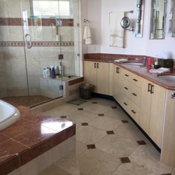 Oili Cleaning Service - Hakalau Master Bath