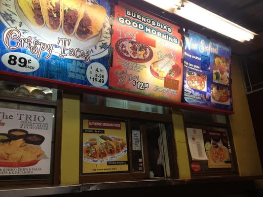 Tacos Y Mas by null