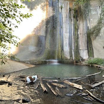 Gabrielino Trail - Hiking Near Me - Altadena, California