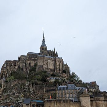西嶋俊親、『風涛杳然（LE MONT-SAINT MICHEL）』 Mont-Saint-Michel - Simple English Wikipedia, the free