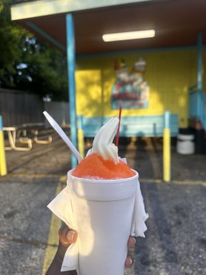Bubby's Snoballs by null