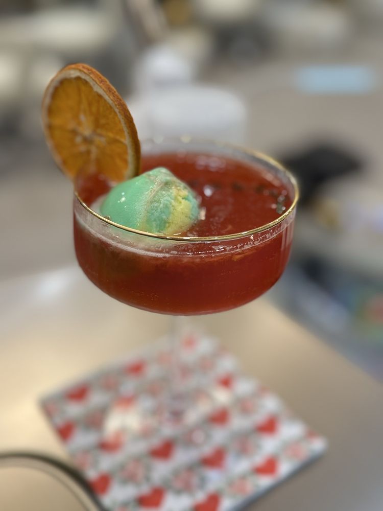 Era Nail Lounge Logo