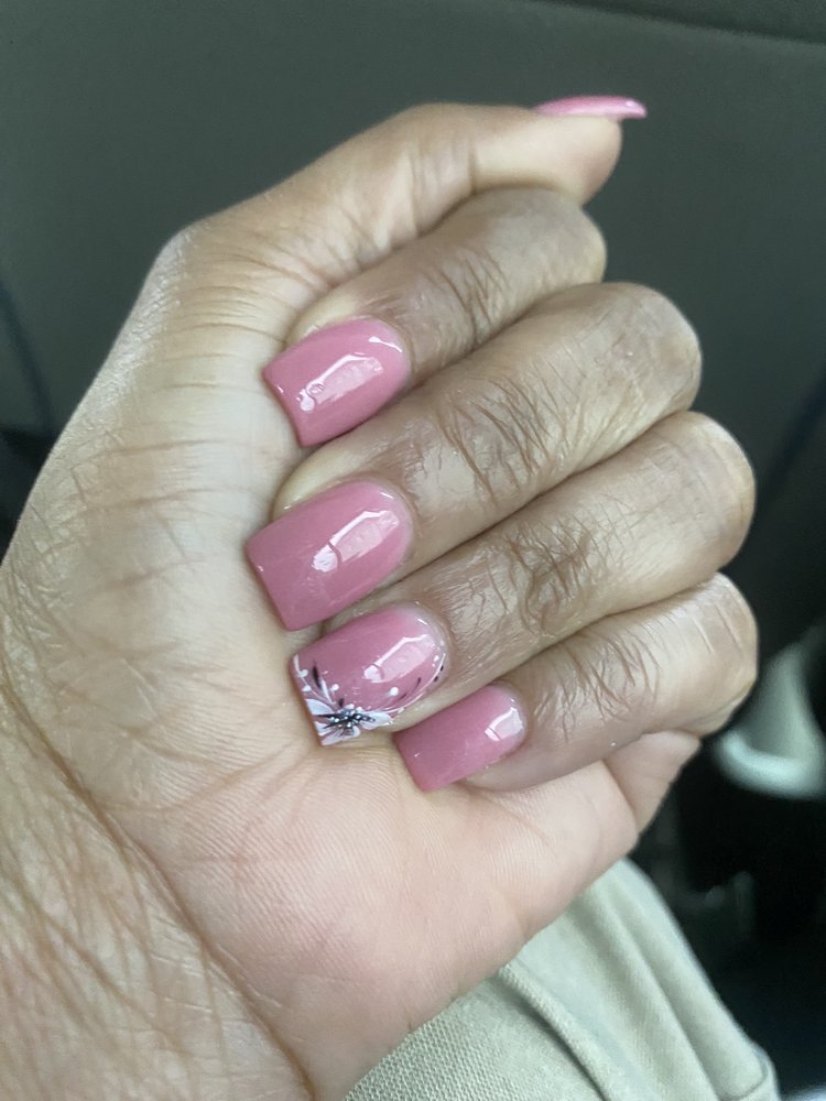 GLAMOUR NAILS Updated June 2024 4391 Dorchester Rd, Charleston