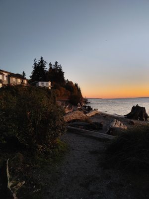 Lighthouse Park by null