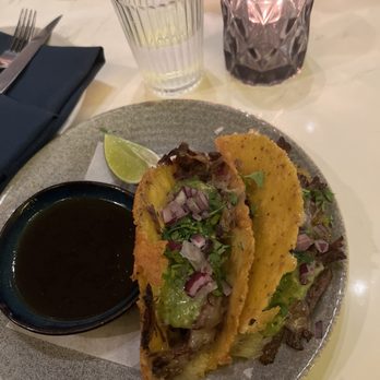 Pez Loco Restaurant & Tequila Bar - Wygu beef taco - Mexican Near Me - Miami, Florida