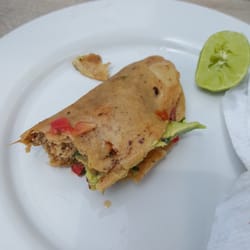 Mariscos La Fuente de la Juventud - Las clásicas quesadillas de cazón