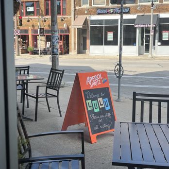Lulu Cafe and Bar - New American Near Me - Milwaukee, Wisconsin