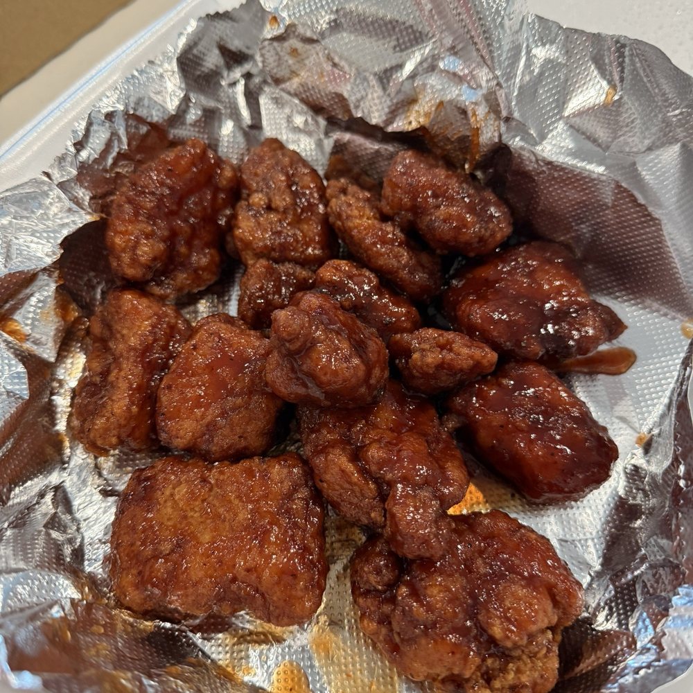 Amici Pizza - BBQ Boneless Wings - Pizza Near Me - Queen Creek, Arizona