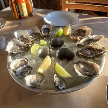 Oyster Grill de La Docena - Mixed oyster plate. - Seafood Near Me - Puerto Vallarta, JAL Oyster Grill de La Docena - Mixed oyster plate. - Seafood Near Me - Puerto Vallarta, JAL