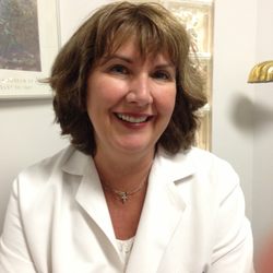Gloria M Cruz, MD