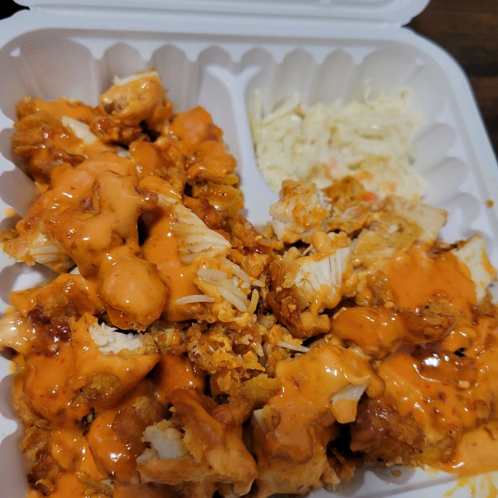 Yoyo Chicken - Chicken platter with rice - Fast Food Near Me - Woodside, New York Yoyo Chicken - Chicken platter with rice - Fast Food Near Me - Woodside, New York