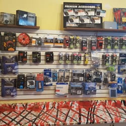 Nash's World of Sound - Amps, Wiring, Truck horns and all kinds of little goodies for in home and auto!!