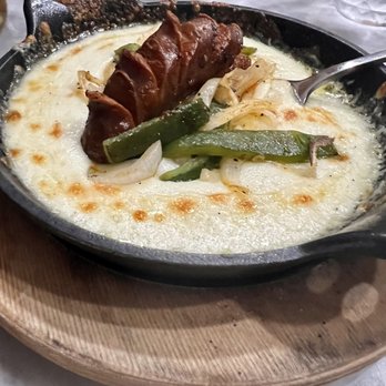 El Mezcal Cantina - Queso fundido - Mexican Near Me - Philadelphia, Pennsylvania El Mezcal Cantina - Queso fundido - Mexican Near Me - Philadelphia, Pennsylvania