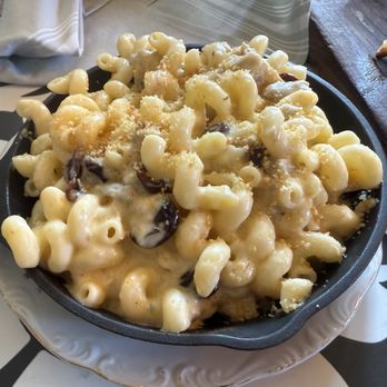Under the Moon Cafe - Duck Confit Mac & Cheese - Tapas/Small Plates Near Me - Lambertville, New Jersey Under the Moon Cafe - Duck Confit Mac & Cheese - Tapas/Small Plates Near Me - Lambertville, New Jersey